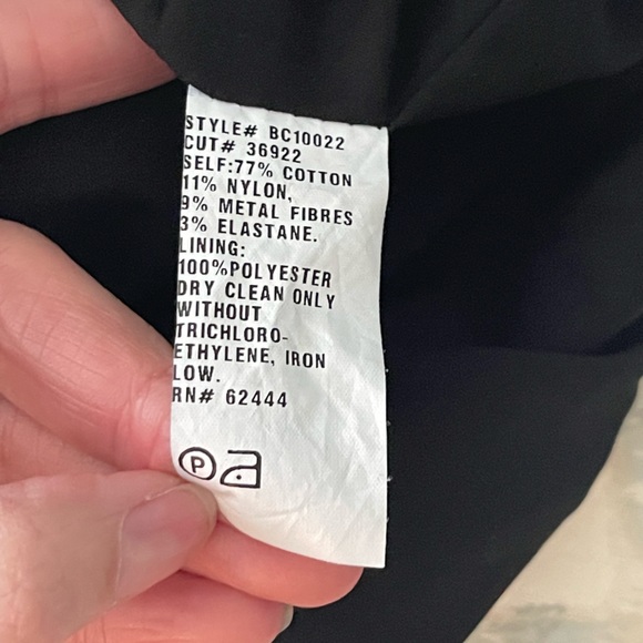 Nicole Miller COTTON METAL FABRIC FIGURE-FLATTERING TOP FEATURES V-NECK Medium - Picture 5 of 7